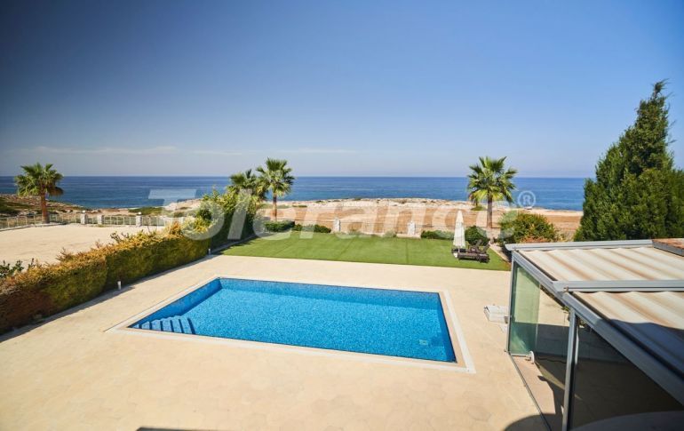 Villa еn Kyrénia, Chypre du Nord vue sur la mer piscine - acheter un bien immobilier en Turquie - 105611