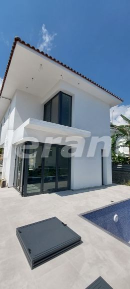 Villa van de ontwikkelaar in Kyrenie, Noord-Cyprus zwembad - onroerend goed kopen in Turkije - 105822