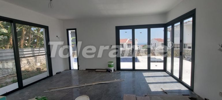 Villa van de ontwikkelaar in Kyrenie, Noord-Cyprus zwembad - onroerend goed kopen in Turkije - 105827