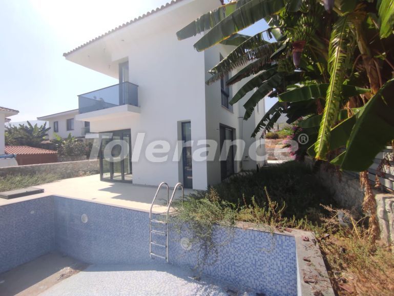 Villa van de ontwikkelaar in Kyrenie, Noord-Cyprus zwembad - onroerend goed kopen in Turkije - 105837