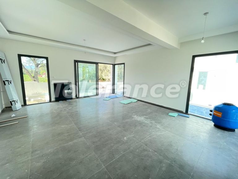 Villa in Kyrenia, Northern Cyprus with sea view with pool - buy realty in Turkey - 110393