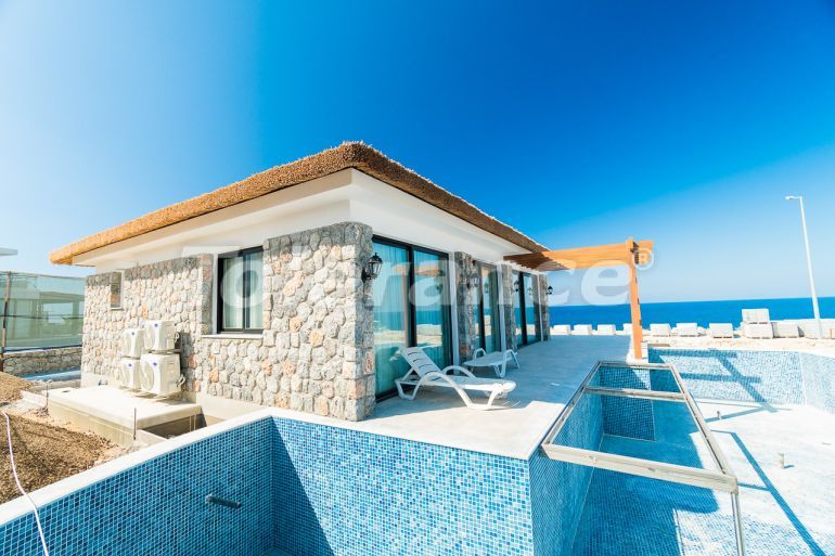 فلل من المتعهد في:في كيرينيا, قبرص الشمالية اطلالة على البحر مسبح - 71834 فلل من المتعهد في:في كيرينيا, قبرص الشمالية اطلالة على البحر مسبح - شراء عقار في تركيا - 71834