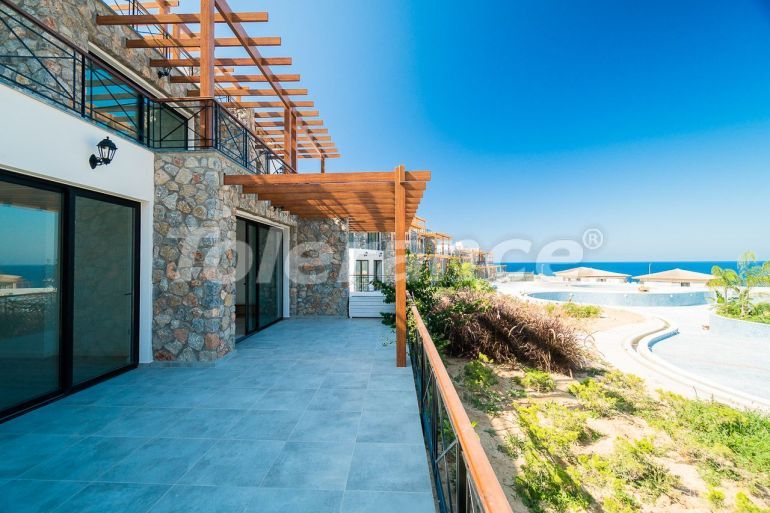 فلل من المتعهد في:في كيرينيا, قبرص الشمالية اطلالة على البحر مسبح - 71870 فلل من المتعهد في:في كيرينيا, قبرص الشمالية اطلالة على البحر مسبح - شراء عقار في تركيا - 71870