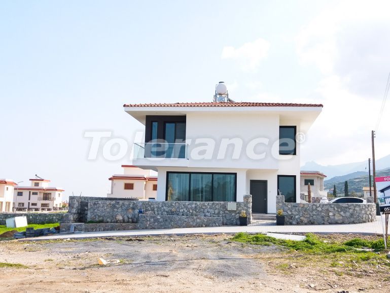 Villa van de ontwikkelaar in Kyrenie, Noord-Cyprus zeezicht - onroerend goed kopen in Turkije - 72023