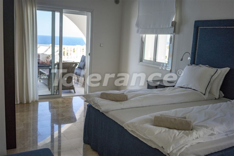 Villa from the developer in Kyrenia, Northern Cyprus with sea view with pool - 72216 Villa from the developer in Kyrenia, Northern Cyprus with sea view with pool - buy realty in Turkey - 72216
