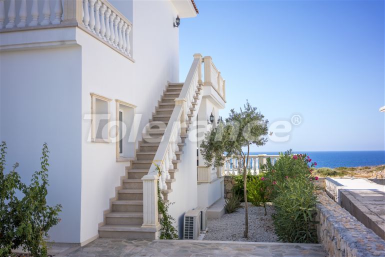 Villa from the developer in Kyrenia, Northern Cyprus with sea view with pool - 72217 Villa from the developer in Kyrenia, Northern Cyprus with sea view with pool - buy realty in Turkey - 72217