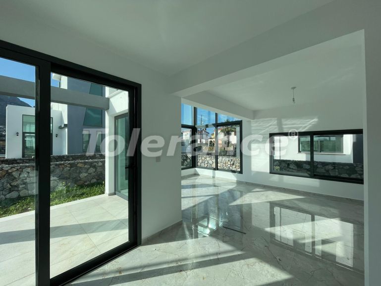 Villa from the developer in Kyrenia, Northern Cyprus with sea view with pool - buy realty in Turkey - 72384