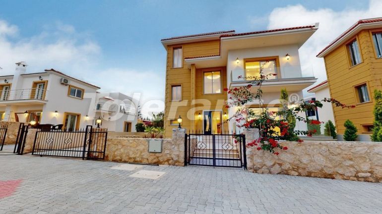 Villa in Kyrenia, Northern Cyprus with pool - buy realty in Turkey - 73495