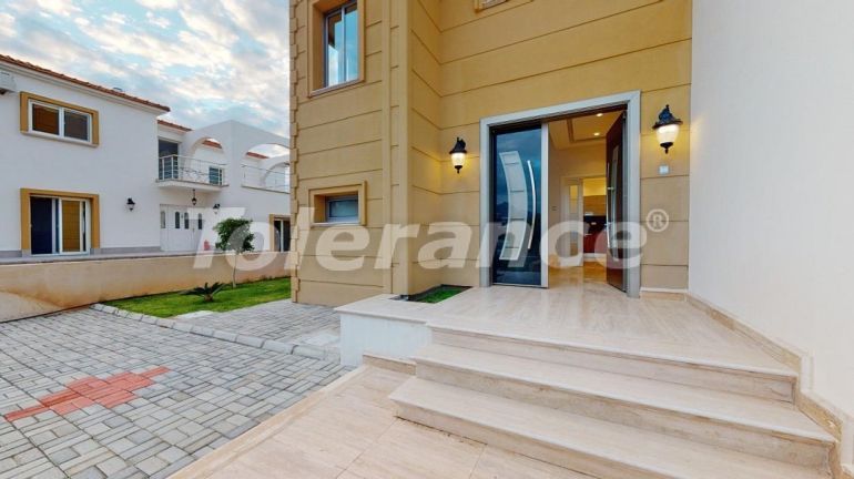 Villa in Kyrenia, Northern Cyprus with pool - buy realty in Turkey - 73496
