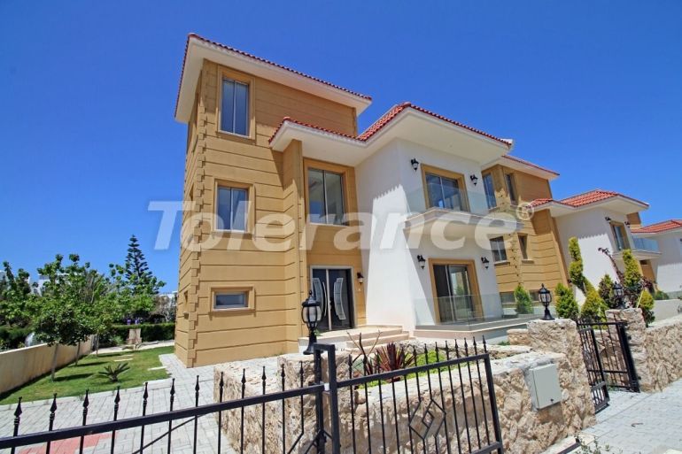 Villa in Kyrenia, Northern Cyprus with pool - buy realty in Turkey - 73532
