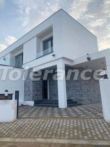 ویلا از سازنده که در گیرنه, قبرس شمالی منظره دریا استخر - خرید ملک در ترکیه - 74210