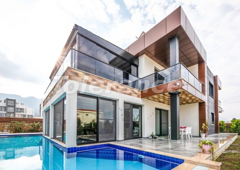 Villa еn Kyrénia, Chypre du Nord vue sur la mer piscine - acheter un bien immobilier en Turquie - 75064