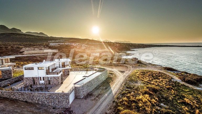 ویلا که در کیرینیا, قبرس شمالی منظره دریا استخر اقساط - خرید ملک در ترکیه - 75269