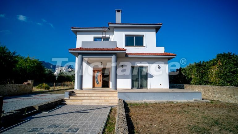 Villa еn Kyrénia, Chypre du Nord vue sur la mer - acheter un bien immobilier en Turquie - 76430