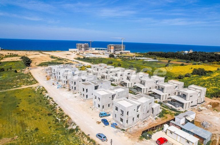 Villa du développeur еn Kyrénia, Chypre du Nord vue sur la mer piscine - acheter un bien immobilier en Turquie - 78895