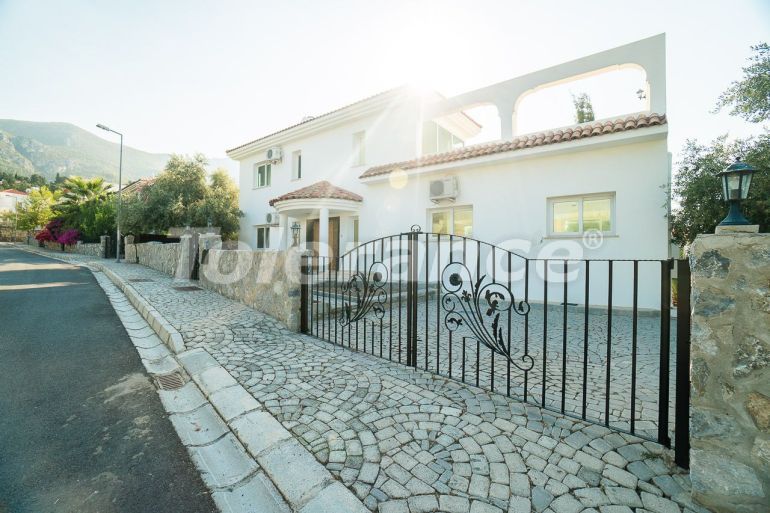 Villa from the developer in Kyrenia, Northern Cyprus with sea view with pool with installment - 86061 Villa from the developer in Kyrenia, Northern Cyprus with sea view with pool with installment - buy realty in Turkey - 86061