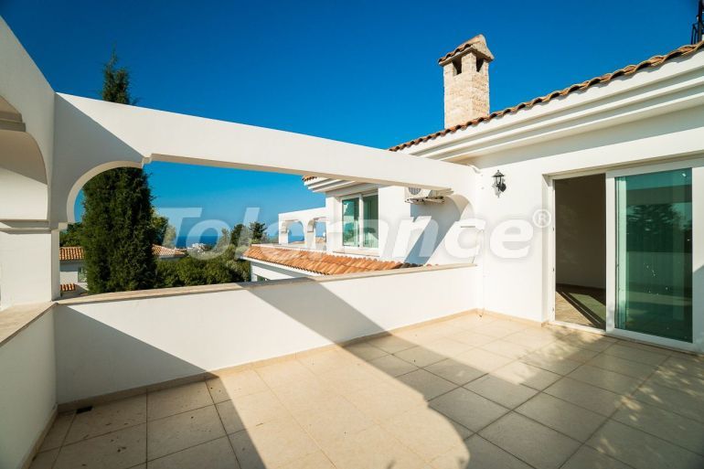 Villa from the developer in Kyrenia, Northern Cyprus with sea view with pool with installment - 86074 Villa from the developer in Kyrenia, Northern Cyprus with sea view with pool with installment - buy realty in Turkey - 86074