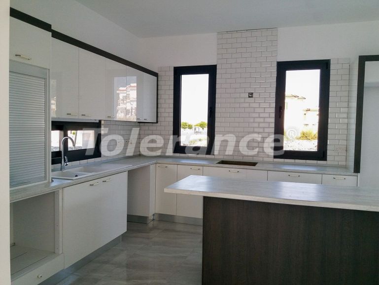 Villa van de ontwikkelaar in Kyrenie, Noord-Cyprus zwembad - onroerend goed kopen in Turkije - 86846