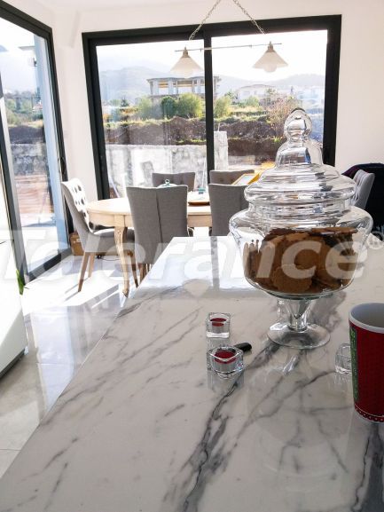 Villa van de ontwikkelaar in Kyrenie, Noord-Cyprus zeezicht - onroerend goed kopen in Turkije - 86878