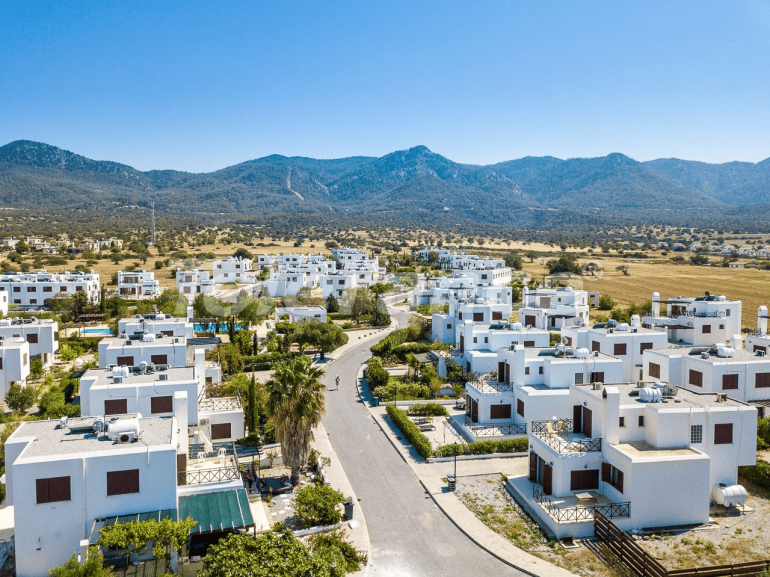 Villa in Kyrenia, Northern Cyprus with pool - buy realty in Turkey - 87114