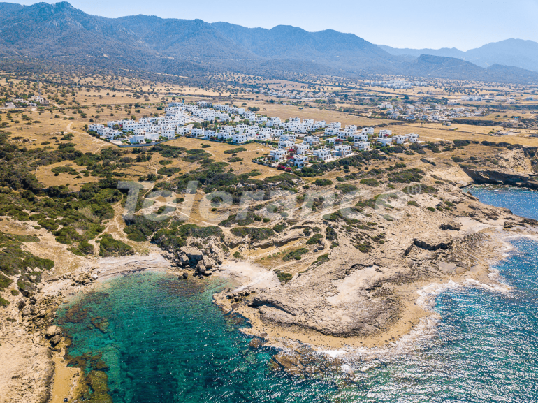 Villa in Kyrenia, Northern Cyprus with pool - buy realty in Turkey - 87121