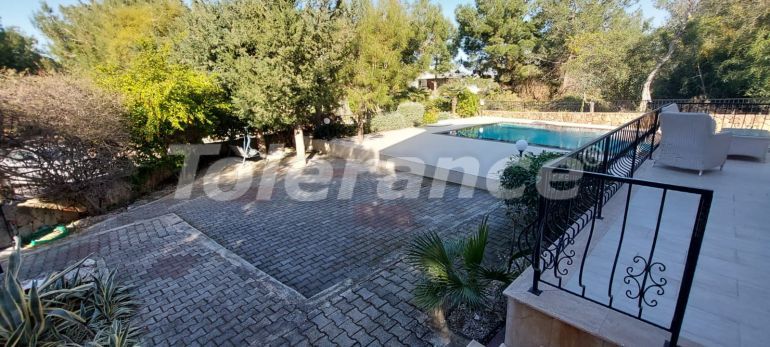 Villa еn Kyrénia, Chypre du Nord vue sur la mer piscine - acheter un bien immobilier en Turquie - 89236