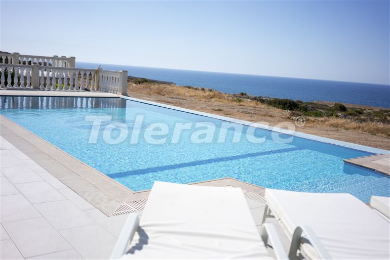 Villa from the developer in Kyrenia, Northern Cyprus with sea view with pool - 90564 Villa from the developer in Kyrenia, Northern Cyprus with sea view with pool - buy realty in Turkey - 90564