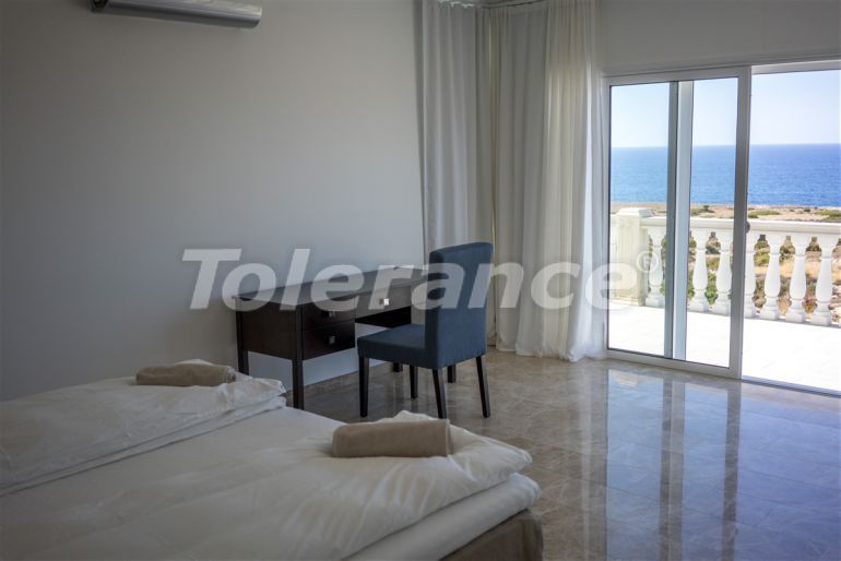 Villa from the developer in Kyrenia, Northern Cyprus with sea view with pool - 90583 Villa from the developer in Kyrenia, Northern Cyprus with sea view with pool - buy realty in Turkey - 90583
