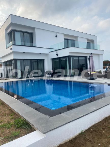 ویلا از سازنده که در گیرنه, قبرس شمالی منظره دریا استخر - خرید ملک در ترکیه - 91385