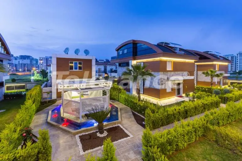 فلل من المتعهد في:في لارا, أنطاليا مسبح - 11212 فلل من المتعهد في:في لارا, أنطاليا مسبح - شراء عقار في تركيا - 11212