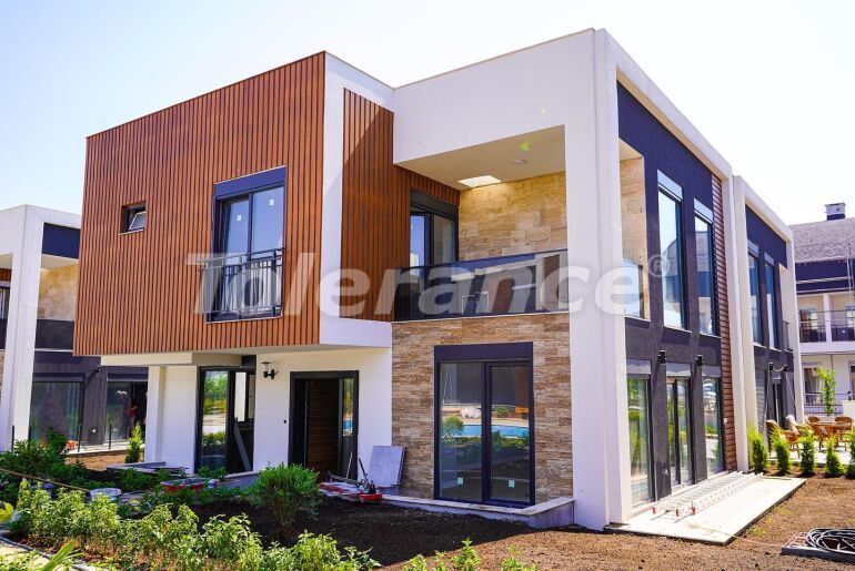 Villa van de ontwikkelaar in Lara, Antalya zwembad - onroerend goed kopen in Turkije - 59815
