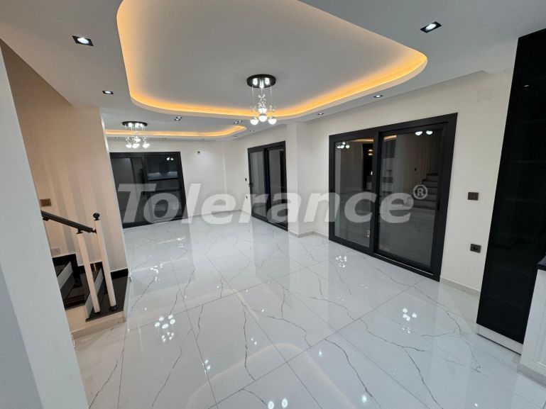 ویلا از سازنده که در مرسین - خرید ملک در ترکیه - 136221