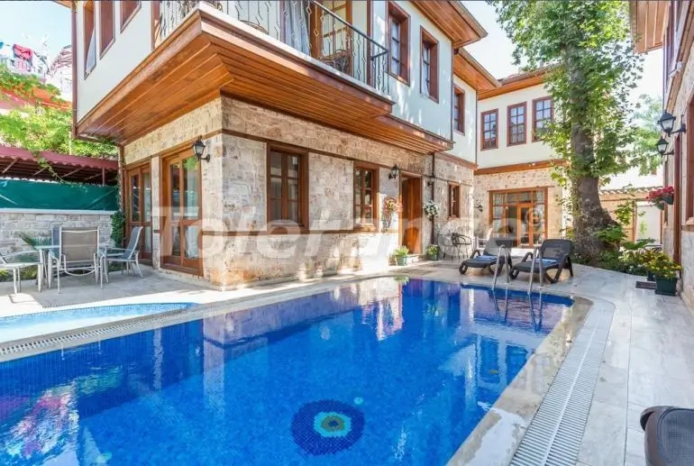 Villa in Oude Stad, Antalya zwembad - onroerend goed kopen in Turkije - 30766