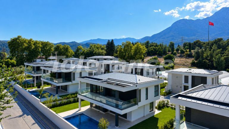 Villa from the developer in Tekirova, Kemer with pool - buy realty in Turkey - 141032