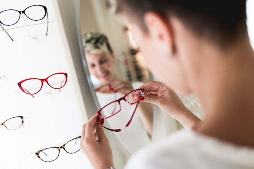 Izmir: A Coastal Hub for Stylish and Affordable Eyewear